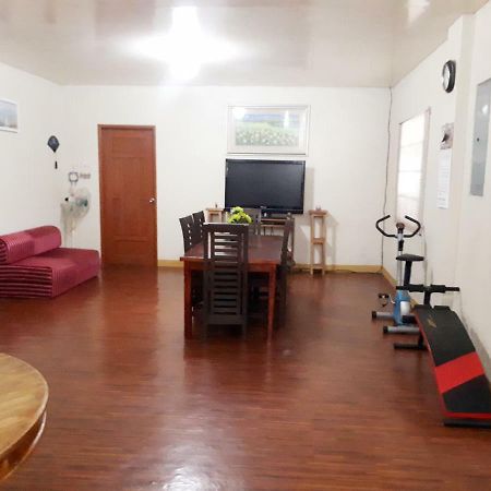 Minine Guesthouse Silang Bagian luar foto
