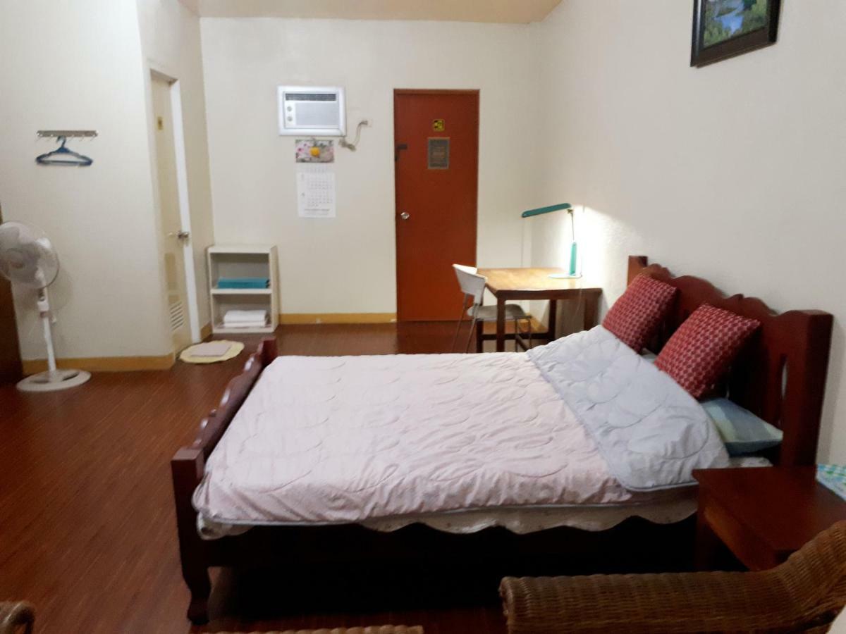 Minine Guesthouse Silang Bagian luar foto