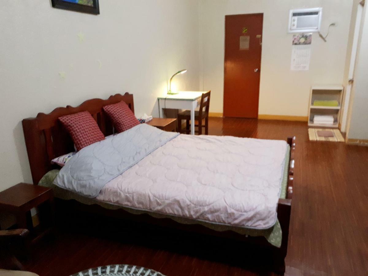 Minine Guesthouse Silang Bagian luar foto