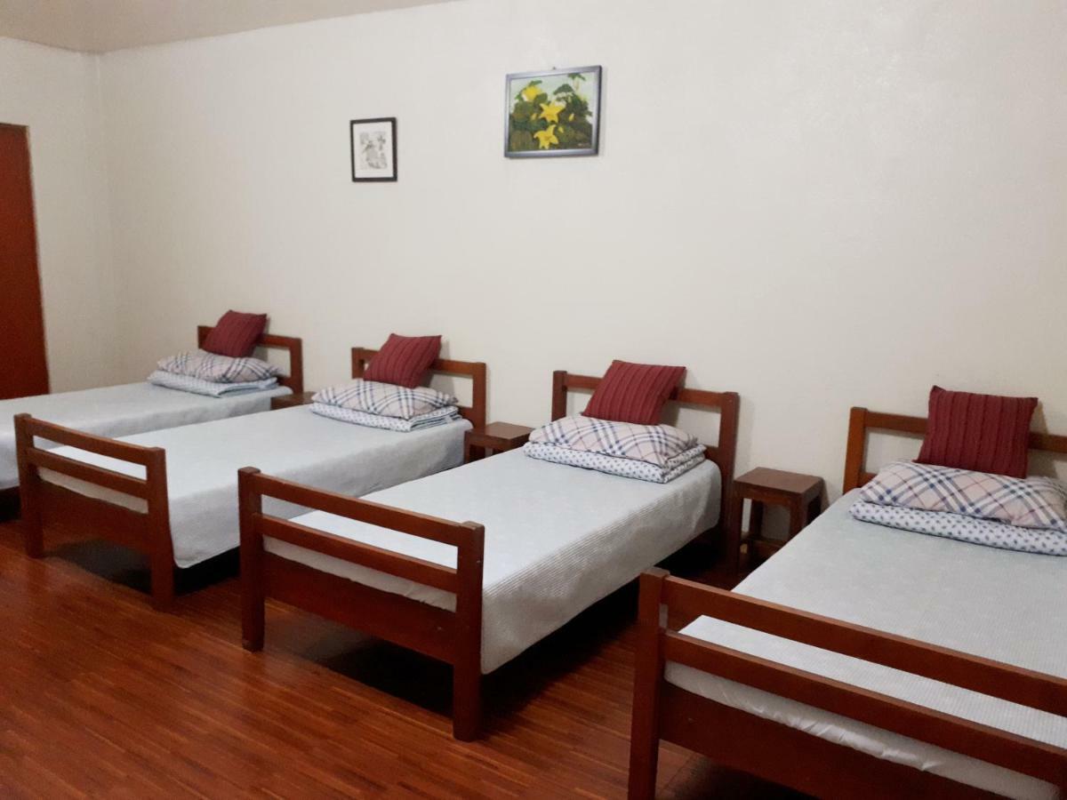 Minine Guesthouse Silang Bagian luar foto