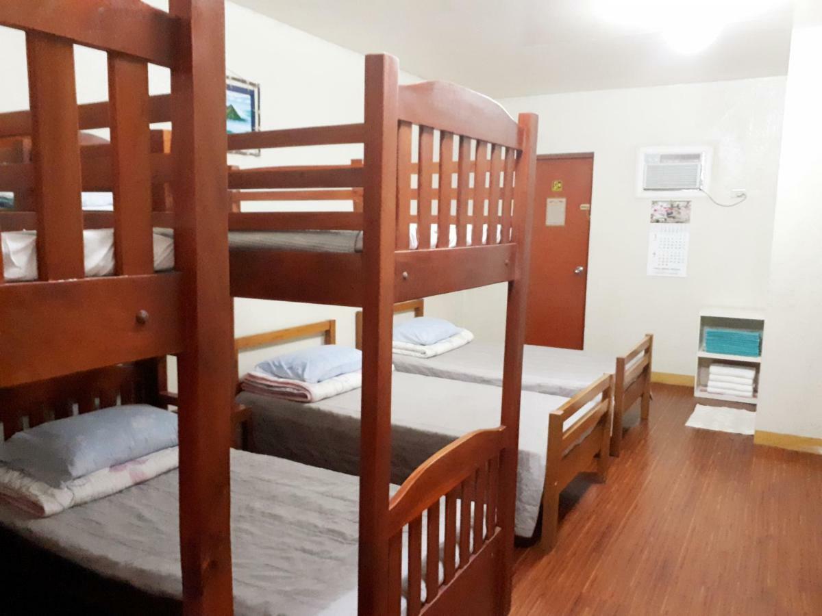 Minine Guesthouse Silang Bagian luar foto