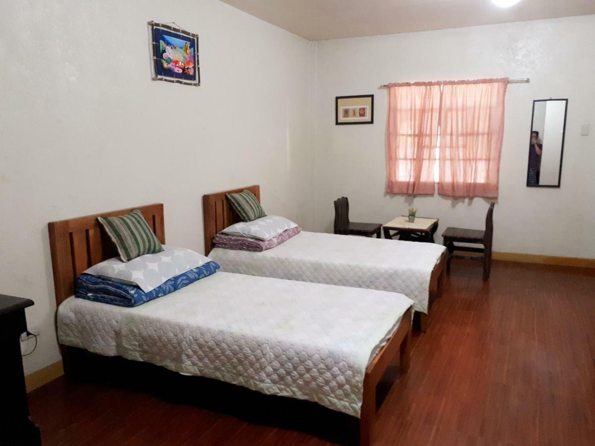 Minine Guesthouse Silang Bagian luar foto