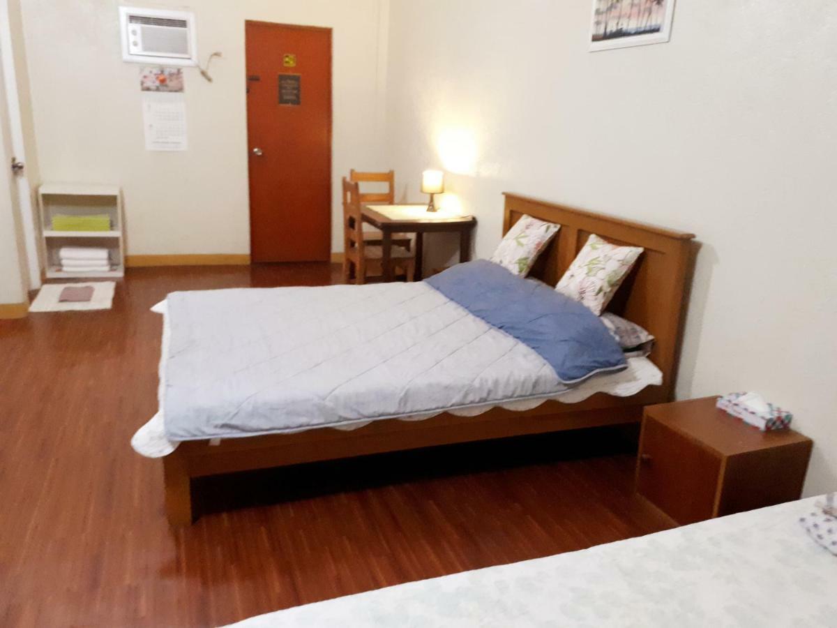 Minine Guesthouse Silang Bagian luar foto