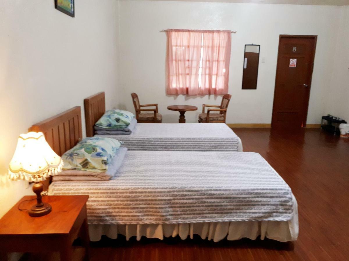 Minine Guesthouse Silang Bagian luar foto