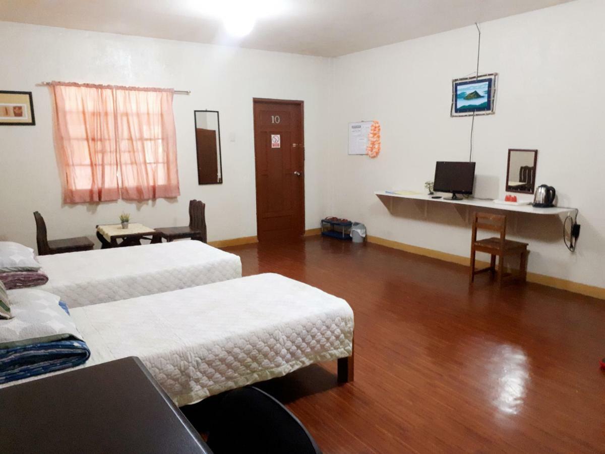 Minine Guesthouse Silang Bagian luar foto