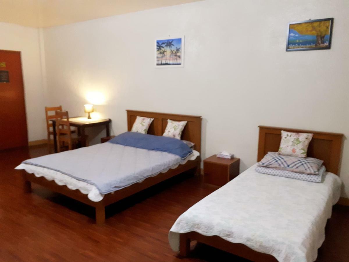 Minine Guesthouse Silang Bagian luar foto