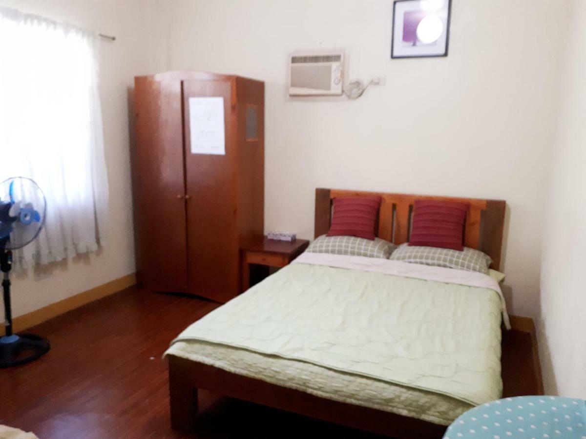 Minine Guesthouse Silang Bagian luar foto