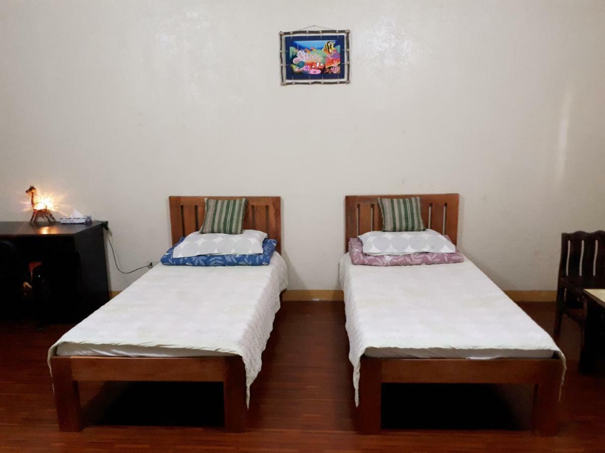 Minine Guesthouse Silang Bagian luar foto